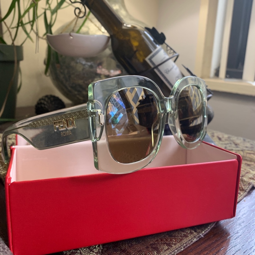 SOLD⛔️Authentic FENDI 53mm Square Acetate logo sunglasses - Picture 1 of 14